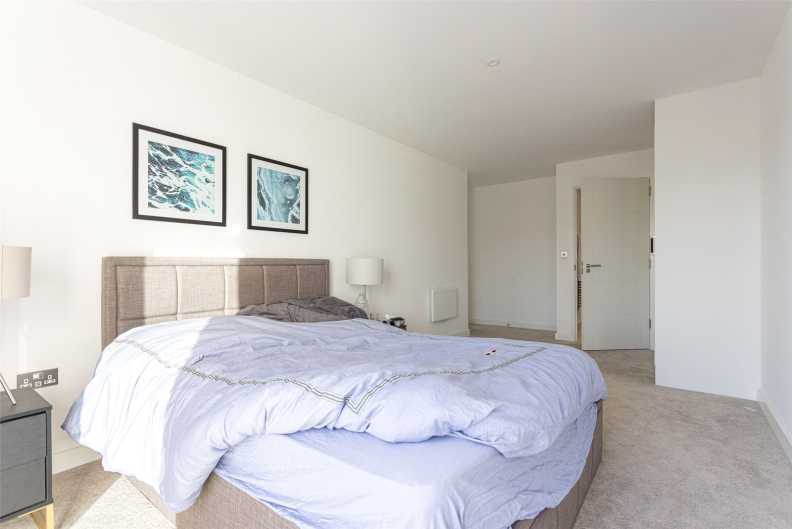 3 bedrooms apartments/flats to sale in Caversham Road, Beaufort Park, Colindale-image 24