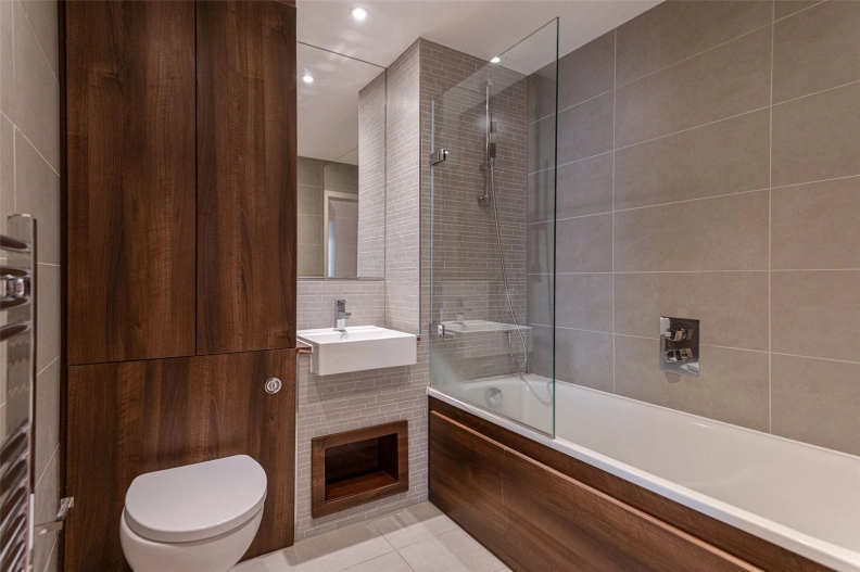 2 bedrooms apartments/flats to sale in Goodchild Road, Woodberry Down-image 4