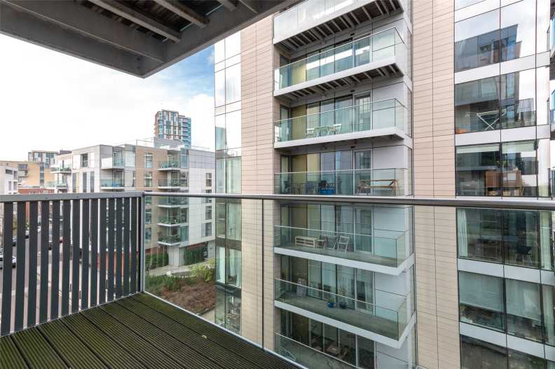 2 bedrooms apartments/flats to sale in Goodchild Road, Woodberry Down-image 11