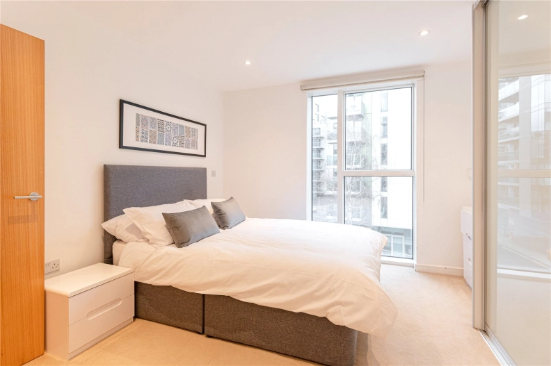 2 bedrooms apartments/flats to sale in Goodchild Road, Woodberry Down-image 5