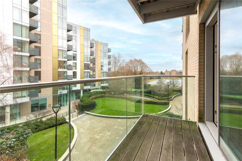 2 bedrooms apartments/flats to sale in Goodchild Road, Woodberry Down-image 12