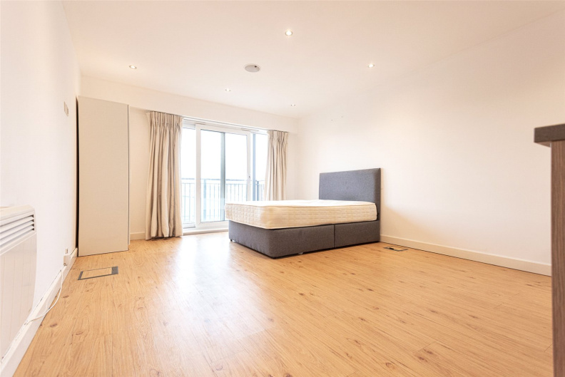 Studio apartments/flats to sale in Heritage Avenue, Beaufort Park, Colindale-image 2