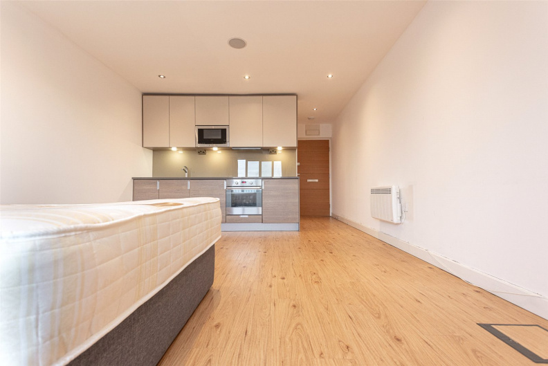 Studio apartments/flats to sale in Heritage Avenue, Beaufort Park, Colindale-image 7