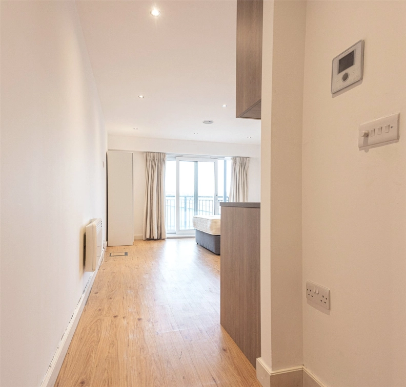 Studio apartments/flats to sale in Heritage Avenue, Beaufort Park, Colindale-image 9
