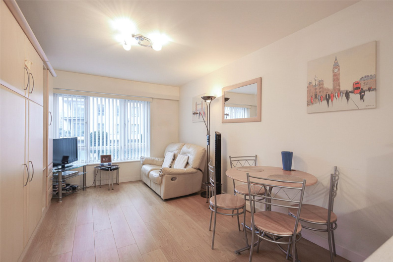 Studio apartments/flats to sale in Heritage Avenue, Beaufort Park, Colindale-image 2