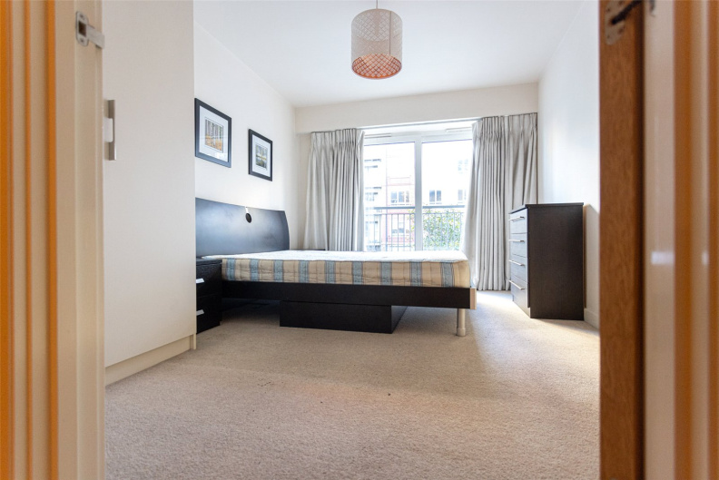 1 bedroom apartments/flats to sale in Heritage Avenue, Beaufort Park, Colindale-image 14