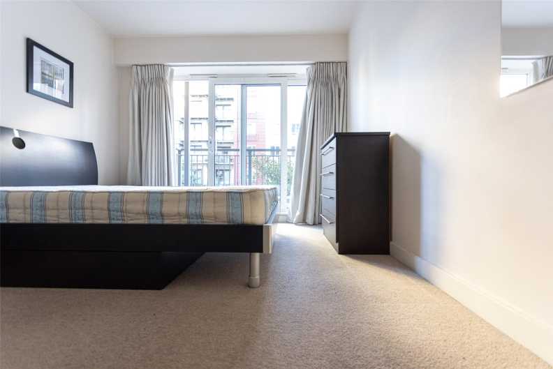 1 bedroom apartments/flats to sale in Heritage Avenue, Beaufort Park, Colindale-image 15