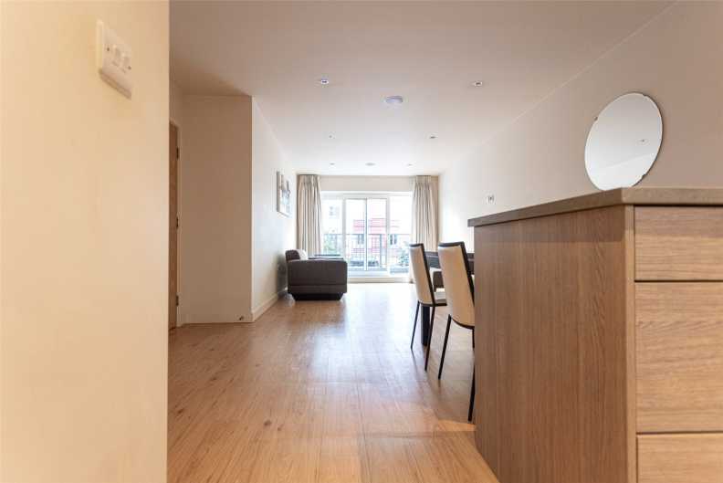 1 bedroom apartments/flats to sale in Heritage Avenue, Beaufort Park, Colindale-image 19