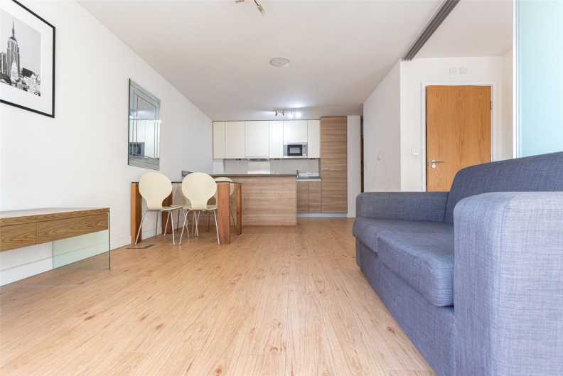 Studio apartments/flats to sale in Boulevard Drive, Beaufort Park, Colindale-image 15