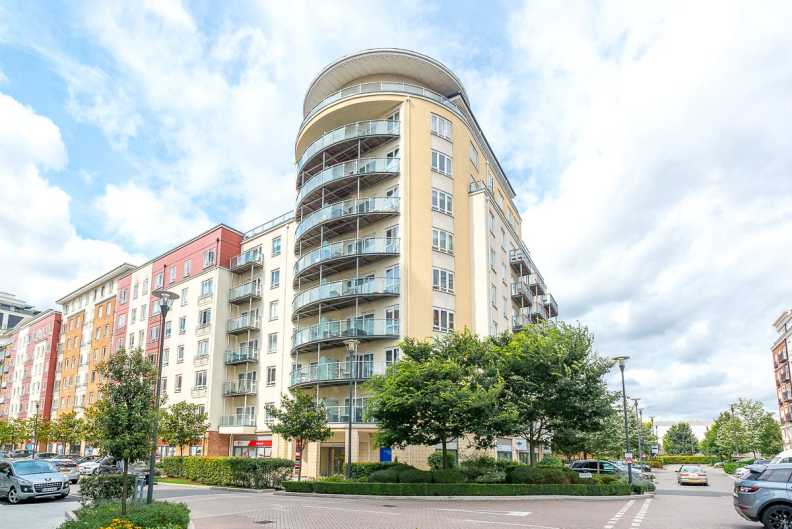 Studio apartments/flats to sale in Boulevard Drive, Beaufort Park, Colindale-image 17