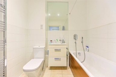 Heath Parade, Grahame Park Way, Colindale - NW9 view 9