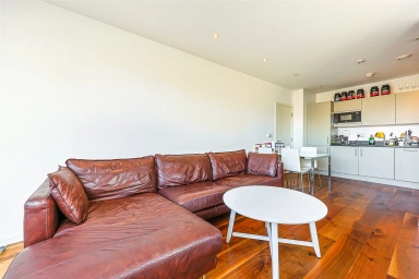 Heath Parade, Grahame Park Way, Colindale - NW9 view 14