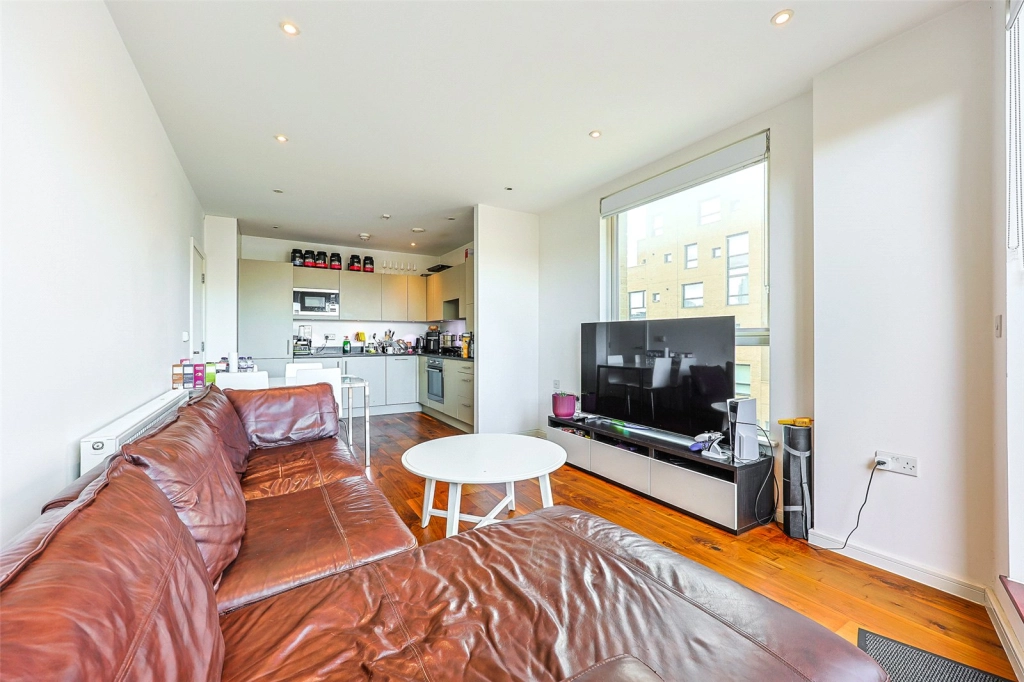 2 bedrooms apartments/flats for sale in Heath Parade, Grahame Park Way, Colindale - NW9 view 3