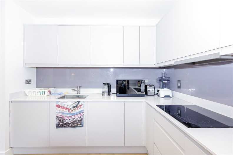 2 bedrooms apartments/flats to sale in Airco Close, Colindale-image 11