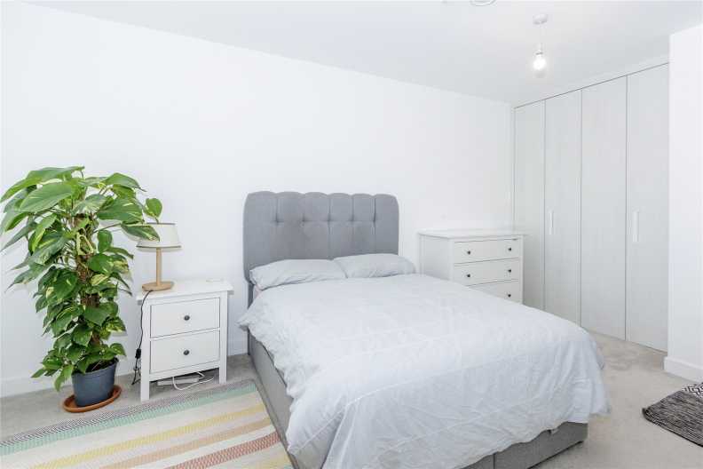 2 bedrooms apartments/flats to sale in Airco Close, Colindale-image 14