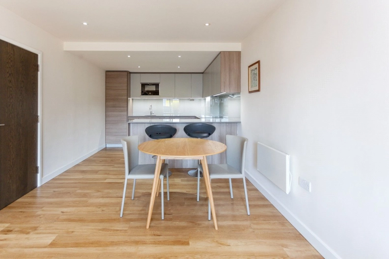 1 bedroom apartments/flats to sale in Aerodrome Road, Beaufort Park, Colindale-image 7