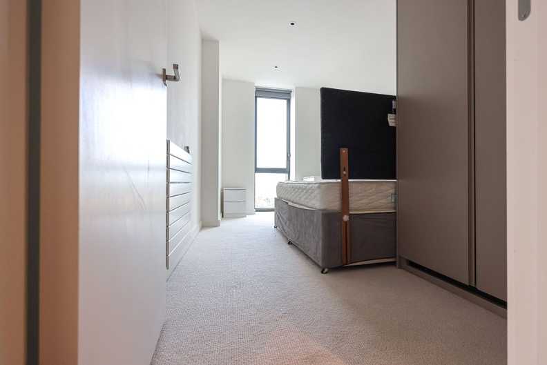 3 bedrooms apartments/flats for sale in Elvin Gardens, Wembley - HA9 view 20