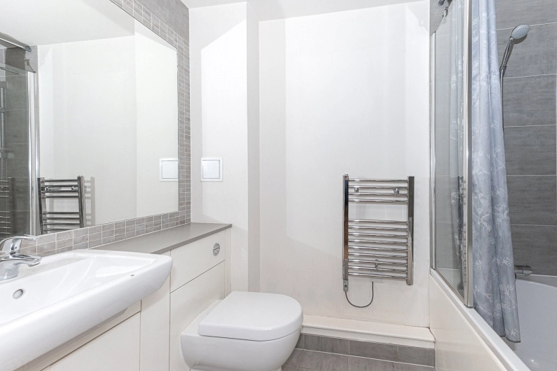 1 bedroom apartments/flats to sale in Heritage Avenue, Beaufort Park, Colindale-image 8