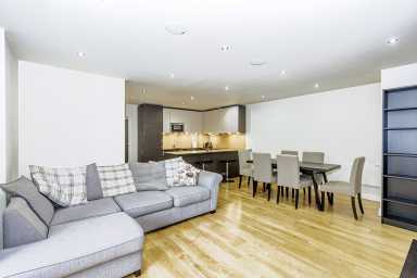 Aerodrome Road, Beaufort Park, Colindale - NW9 view 15