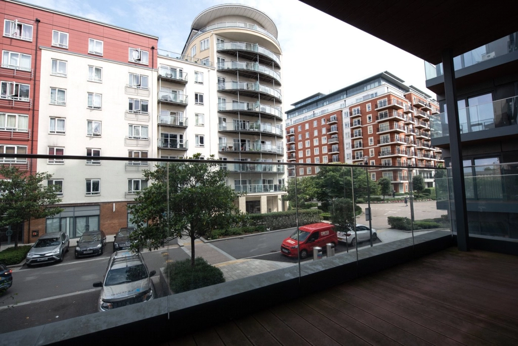 2 bedrooms apartments/flats for sale in Boulevard Drive, Beaufort Park, Colindale - NW9 view 9