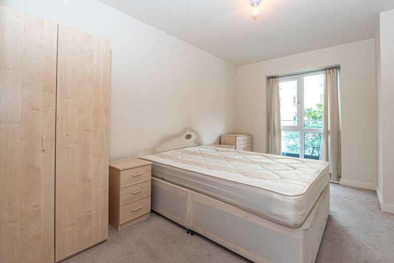 2 bedrooms apartments/flats to sale in Boulevard Drive, Beaufort Park, Colindale-image 9