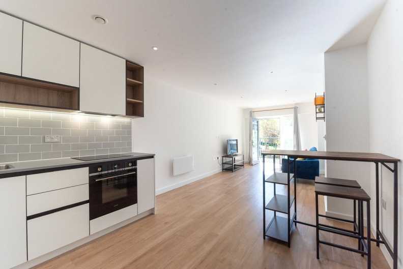 Studio apartments/flats to sale in Beaufort Square, Beaufort Park, Colindale-image 8