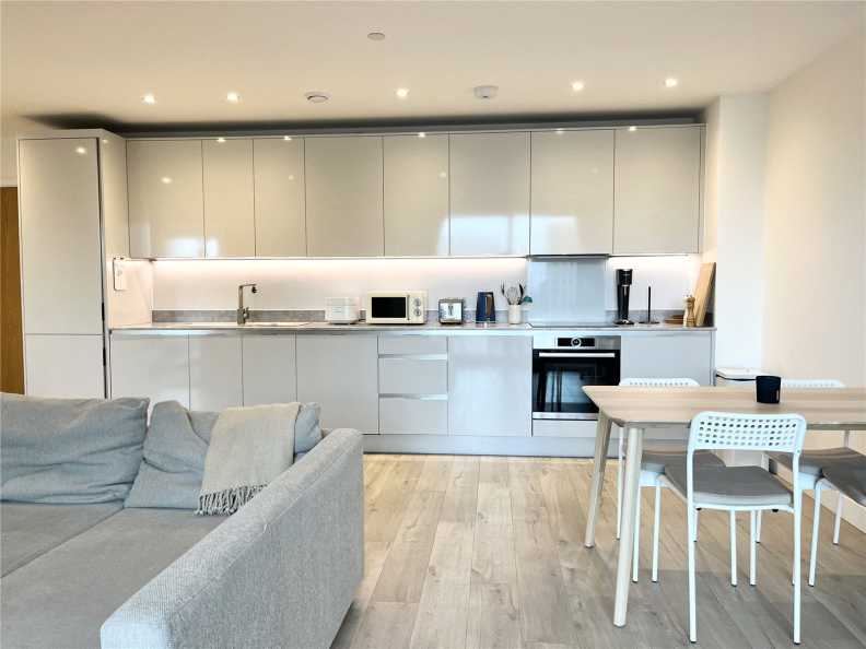 1 bedroom flat for Sale in Lismore Boulevard, Colindale Garden