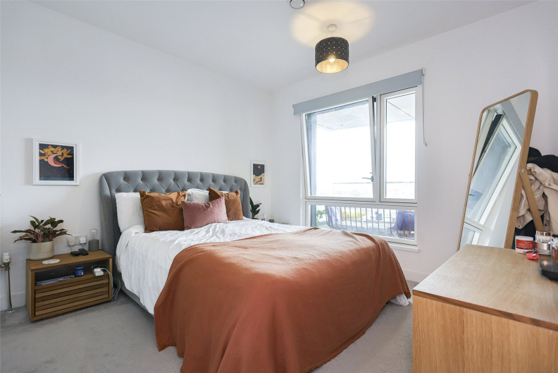 1 bedroom apartments/flats to sale in Edgware Road, Colindale-image 6