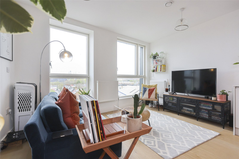 1 bedroom flat for Sale in Edgware Road, Colindale, NW9, London