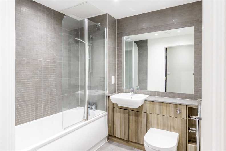 2 bedrooms apartments/flats to sale in Boulevard Drive, Beaufort Park, Colindale-image 7