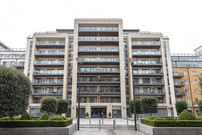 2 bedrooms apartments/flats to sale in Boulevard Drive, Beaufort Park, Colindale-image 13