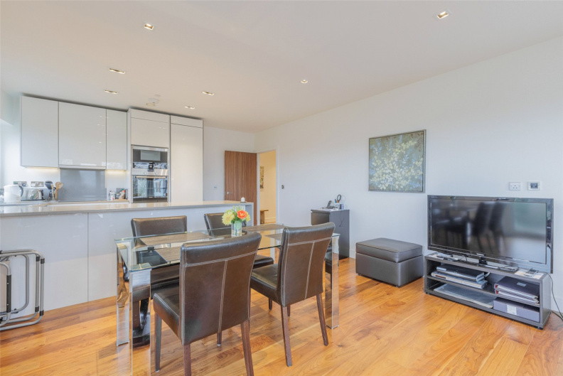 2 bedrooms apartments/flats to sale in Longfield Avenue, Ealing-image 2