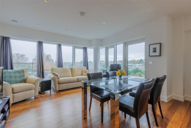 Longfield Avenue, Ealing - W5 view 6