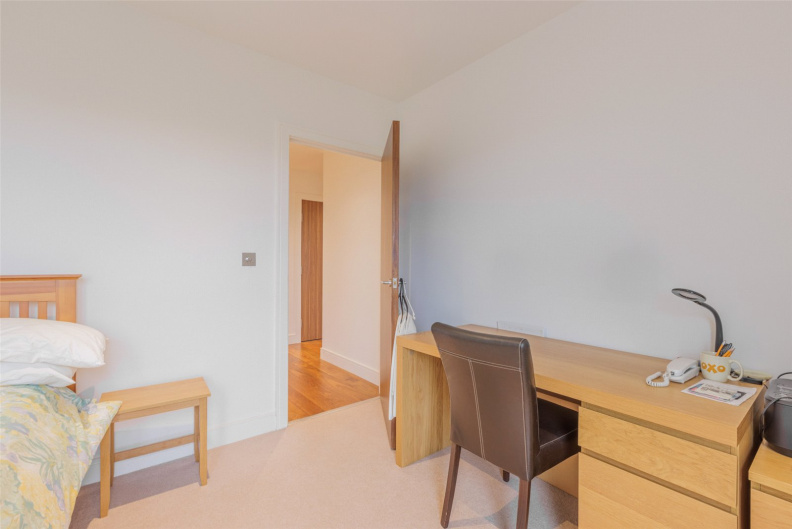2 bedrooms apartments/flats to sale in Dickens Yard, Longfield Avenue, Ealing-image 13