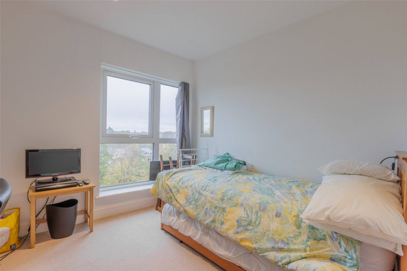 2 bedrooms apartments/flats to sale in Dickens Yard, Longfield Avenue, Ealing-image 5