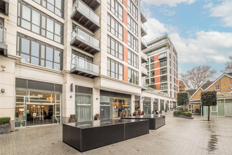 2 bedrooms apartments/flats to sale in Longfield Avenue, Ealing-image 21