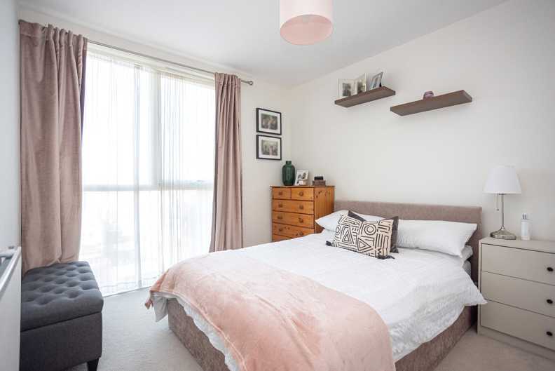 1 bedroom apartments/flats to sale in Bristol Avenue, Colindale-image 7