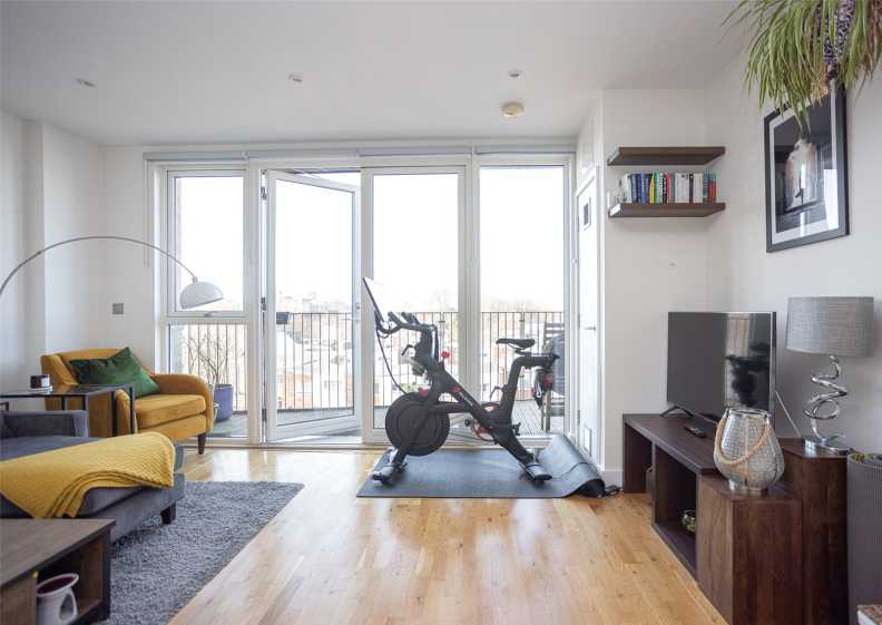 1 bedroom apartments/flats for sale in Bristol Avenue, Colindale - NW9 view 9