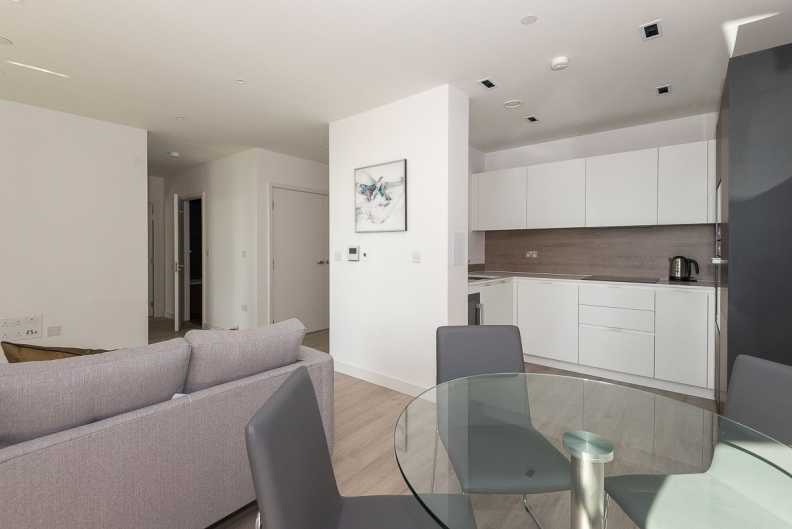 2 bedrooms apartments/flats to sale in Woodberry Down, Hackney-image 3