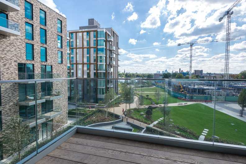 2 bedrooms apartments/flats to sale in Woodberry Down, Hackney-image 2