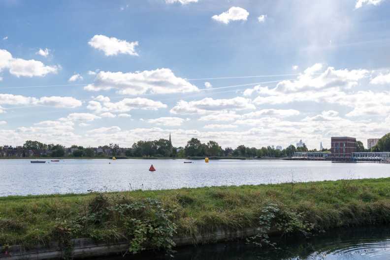 2 bedrooms apartments/flats to sale in Woodberry Down, Hackney-image 21