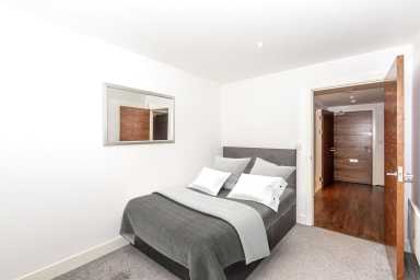 Bromyard Avenue, London - W3 view 4