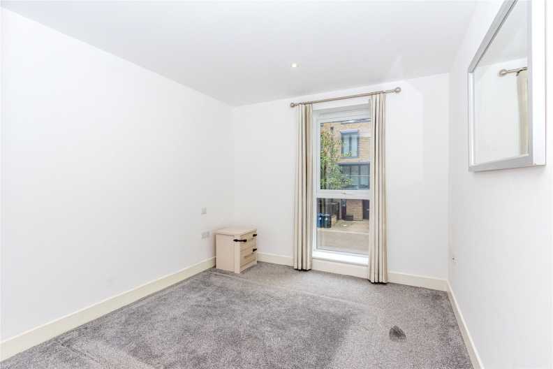 2 bedrooms apartments/flats to sale in Bromyard Avenue, London-image 6
