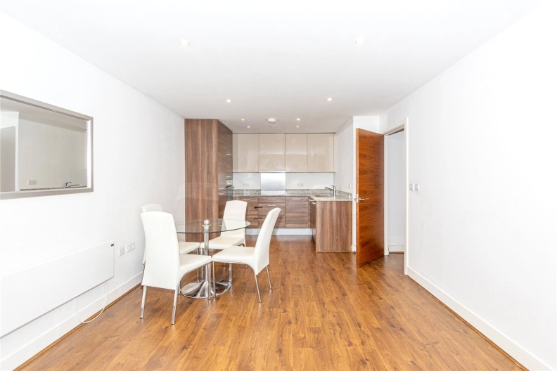 2 bedrooms apartments/flats to sale in Bromyard Avenue, London-image 9