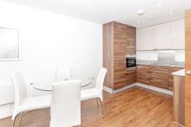 Bromyard Avenue, London - W3 view 8