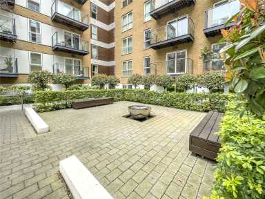 Bromyard Avenue, London - W3 view 18