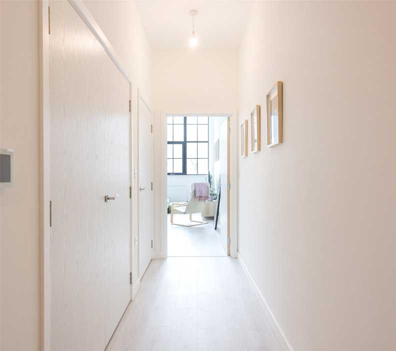 1 bedroom apartments/flats to sale in Carnation Gardens, Hayes-image 14
