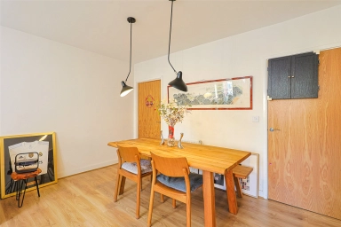 Chronicle Avenue, Colindale - NW9 view 4