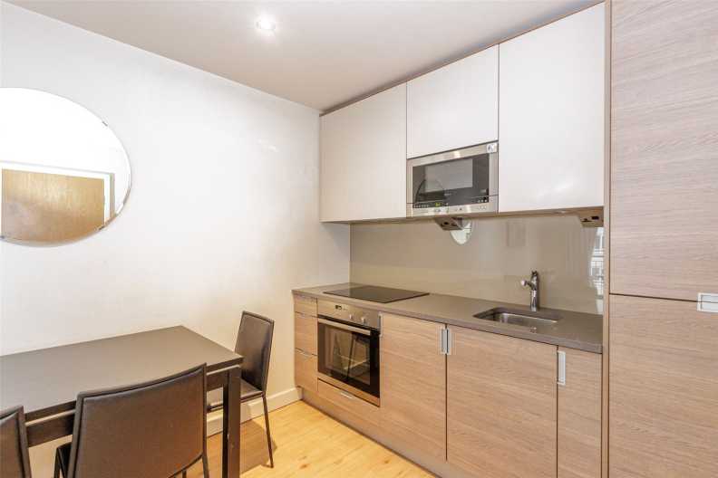 1 bedroom apartments/flats to sale in Heritage Avenue, Beaufort Park, Colindale-image 2