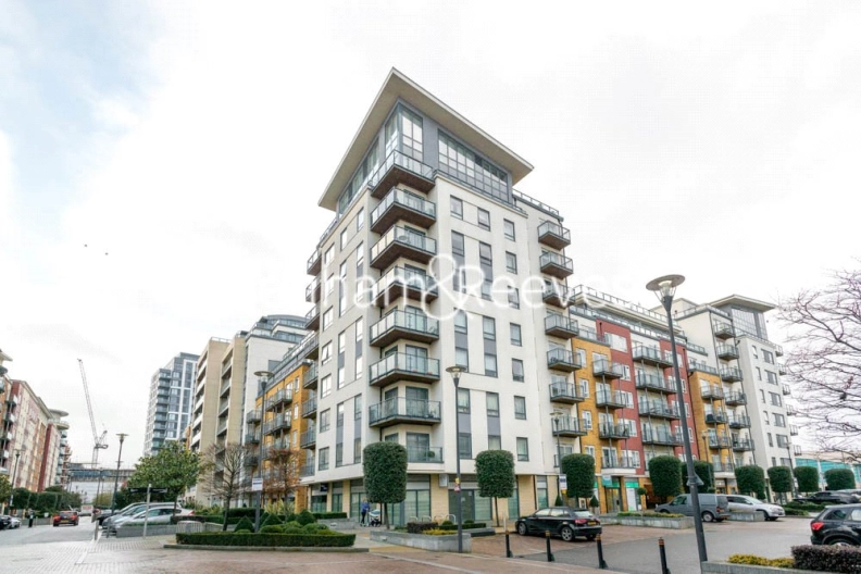 1 bedroom apartments/flats to sale in Heritage Avenue, Beaufort Park, Colindale-image 14